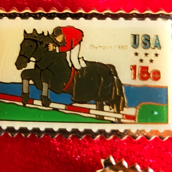 Olympic Post Office commemorative pins. - Picture 7 of 9